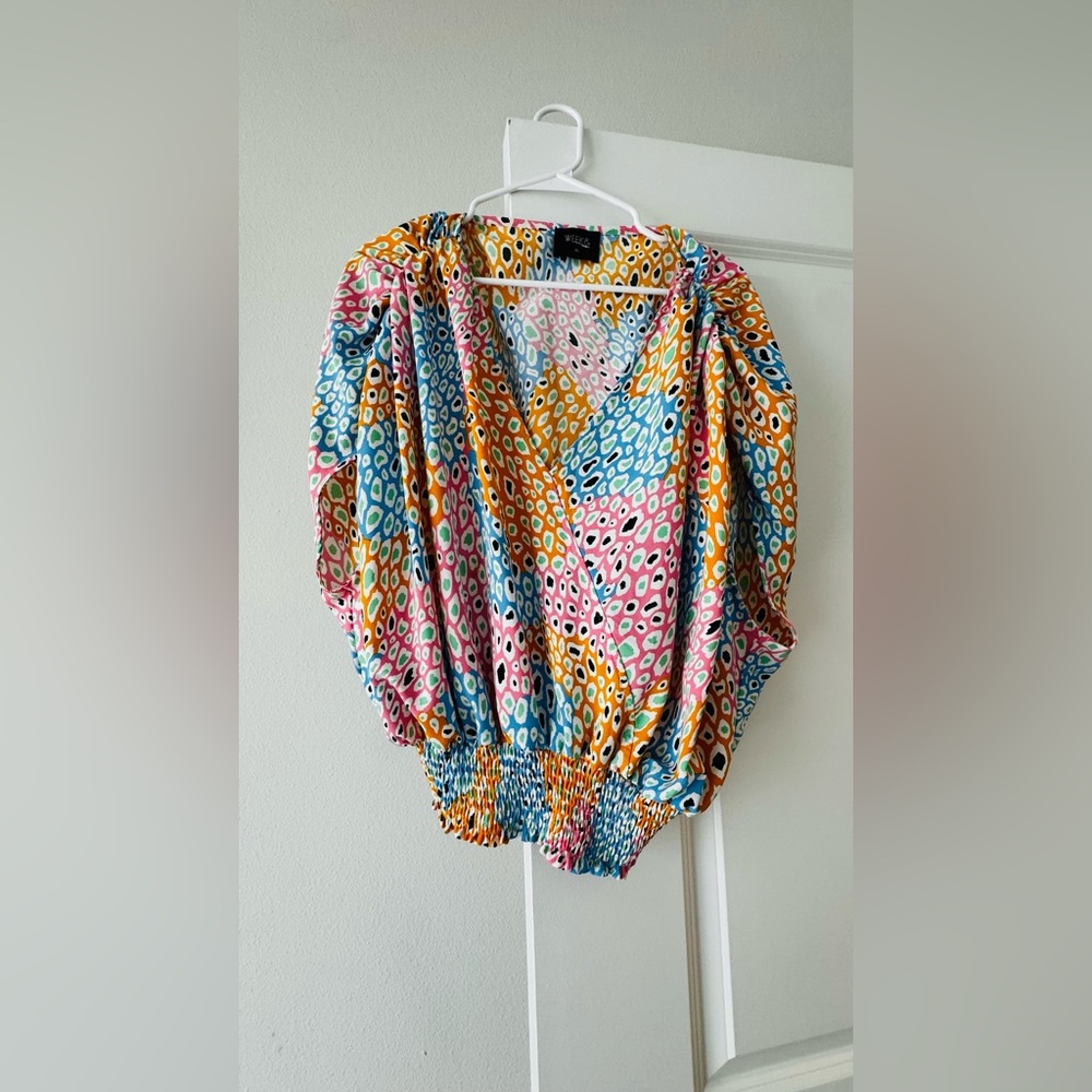 Colorful Multicolor V-Neck Smocked Waist Women's Top - Picture 2 of 8